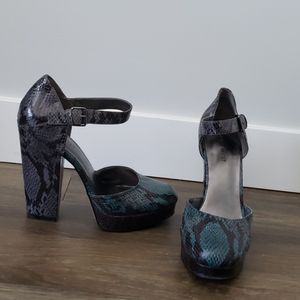 Nine West Platform heels